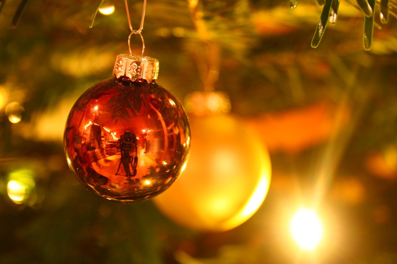 Kalėdos, Kalėdų Eglutė, Fonas, Lichterkette, Medžio Dekoracijos, Kalėdų Motyvas, Medis, Kalėdų Papuošalai, Kalėdų Puošimas, Apdaila