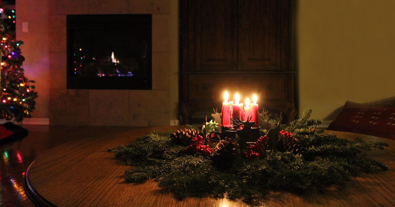 Kalėdos, Žvakė, Šventė, Apdaila, Kalėdinės Žvakės, Xmas, Sezonas, Sezoninis, Žiema, Gruodžio Mėn .