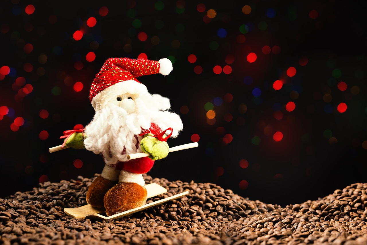 Kalėdos, Sniego Senis, Žibintai, Kalėdų Senelis, Sniegas, Gruodžio Mėn ., Raudona, Kalėdinis Ornamentas, Ledas, Kalėdiniai Dekoracijos