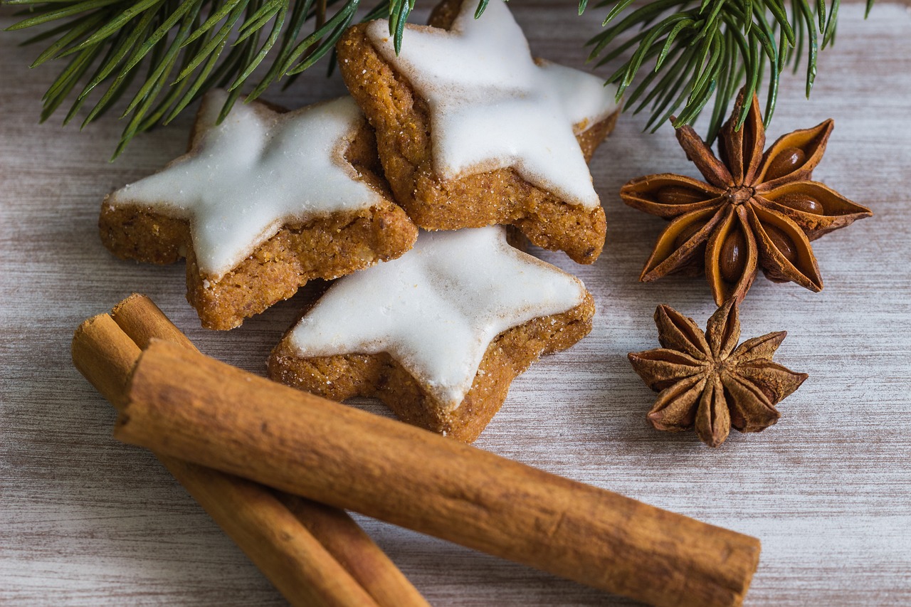 Kalėdų,  Pyragaičiai,  Cinamono Lazdelės,  Eglė,  Christmas Cookies,  Slapukas,  Saldus,  Skanus,  Kalėdų Laikas,  Kepti