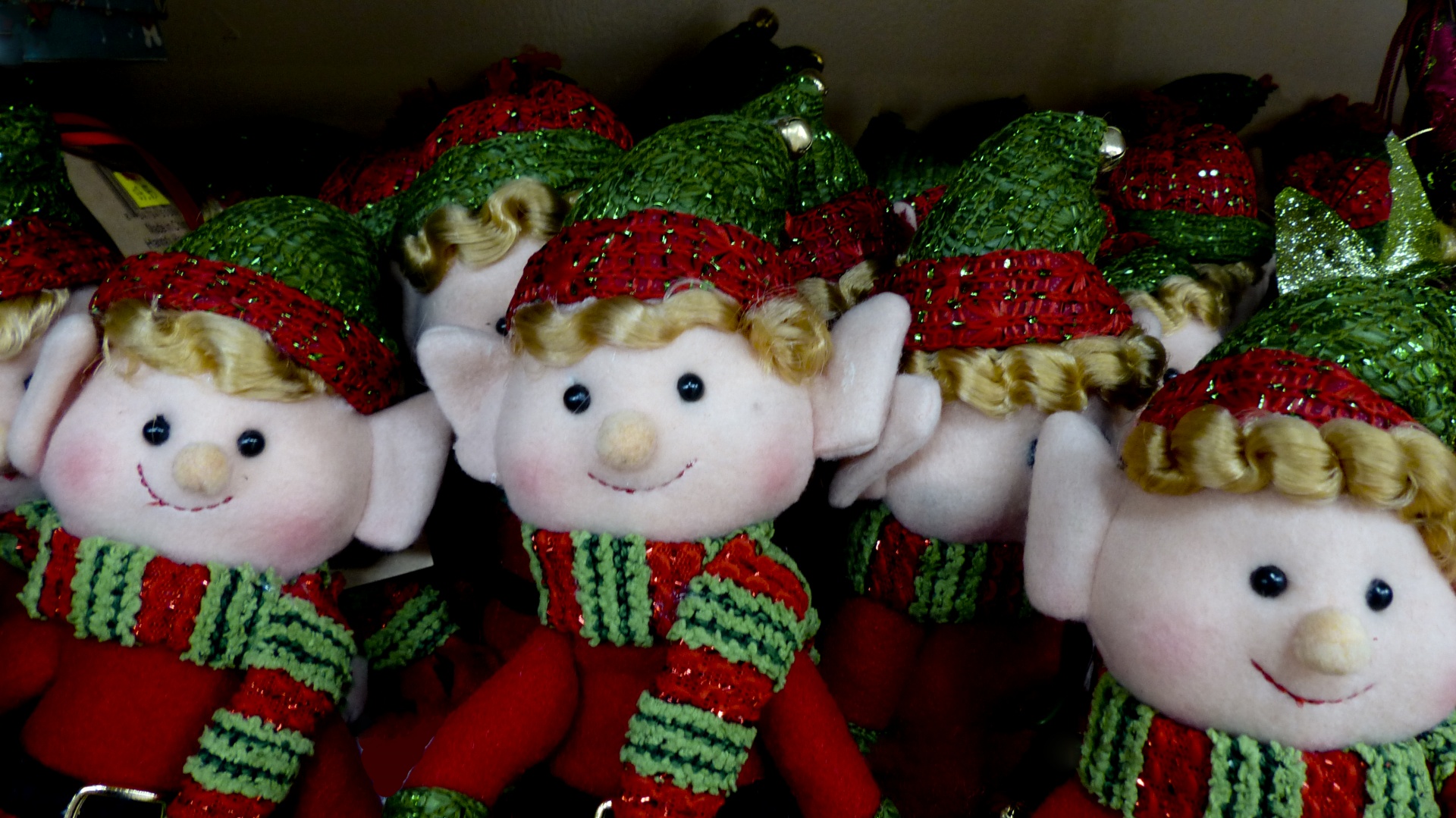 Kalėdos,  Elfai,  Veidai,  Raudona,  Žalias,  Skrybėlės,  Kaklaskarės,  Šypsosi,  Žaislas,  Apdaila