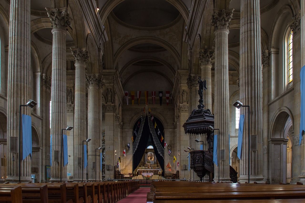 Bažnyčia, Boulogne Sur Mer, Katedra, Religija, Pastatas, Ramstis, Garbinimo Namai, Altorius, France, Gotika