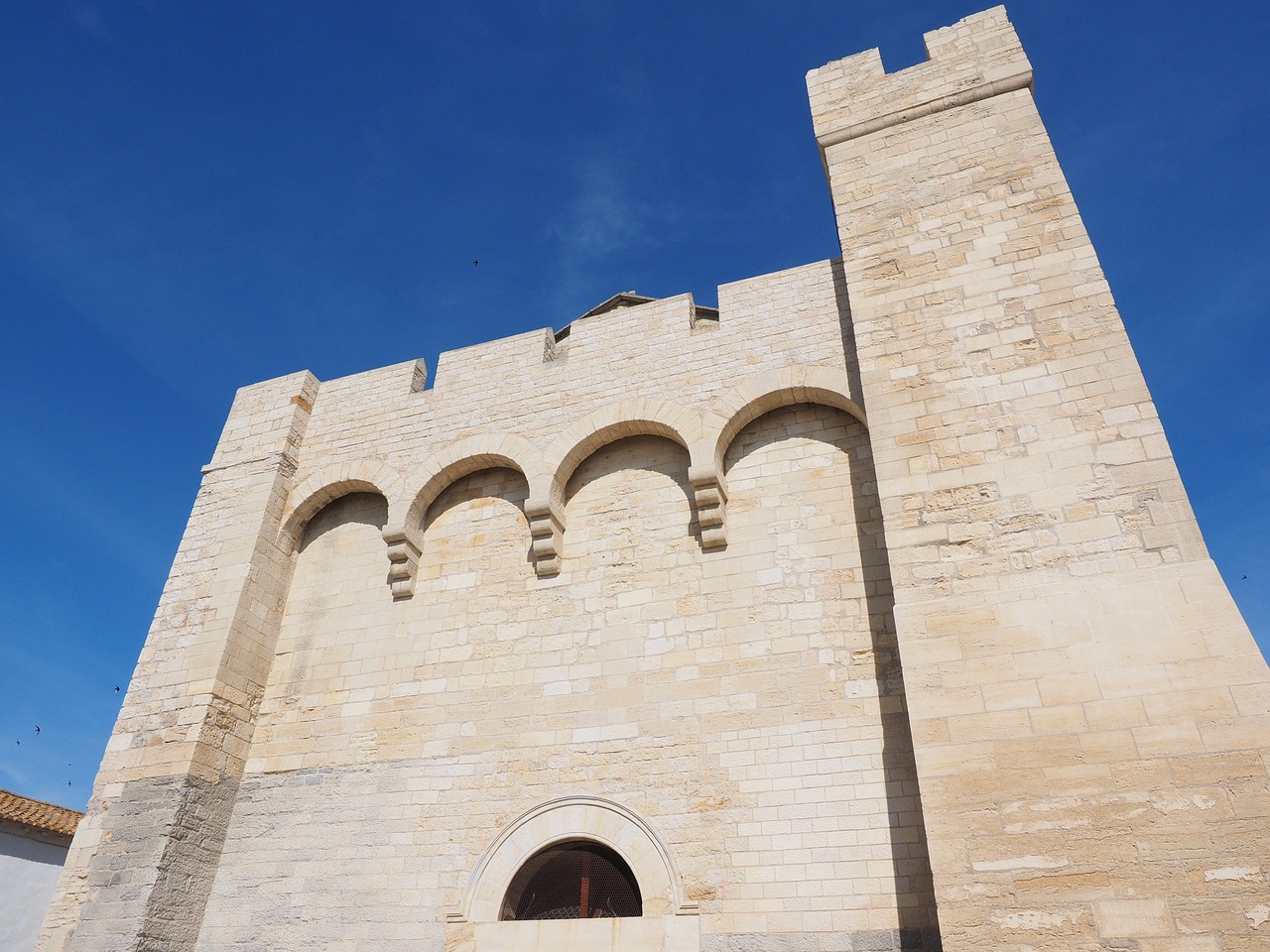 Bažnyčia, Bažnyčios Stogas, Statyba, Architektūra, Notre-Dame-De-La-Mer, Įtvirtinta Bažnyčia, Paminklas, Katalikų, Piligrimystės Vieta, Saintes-Maries-De-La-Mer