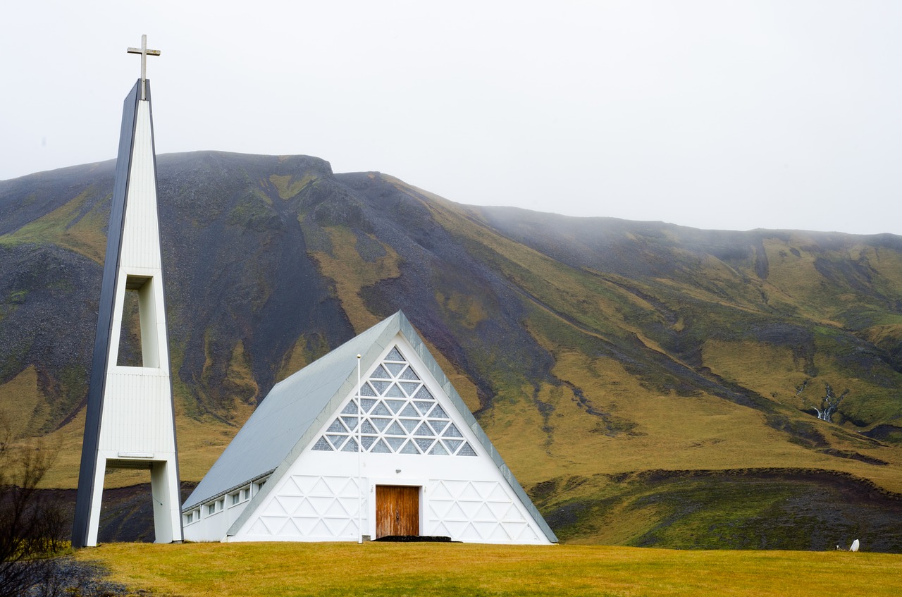 Bažnyčia, Kalnas, Iceland, Kraštovaizdis, Kelionė, Orientyras, Peizažas, Architektūra, Pastatas, Kritimas