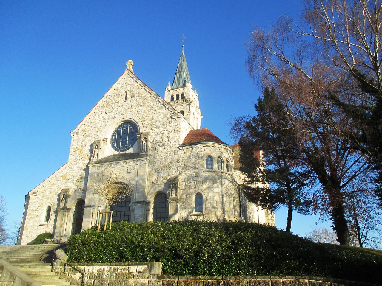 Bažnyčia, Bažnyčia Schlossberg, Romanshorn, Architektūra, Šveicarija, Dangus, Medis, Kraštovaizdis, Žalias, Saulėtas