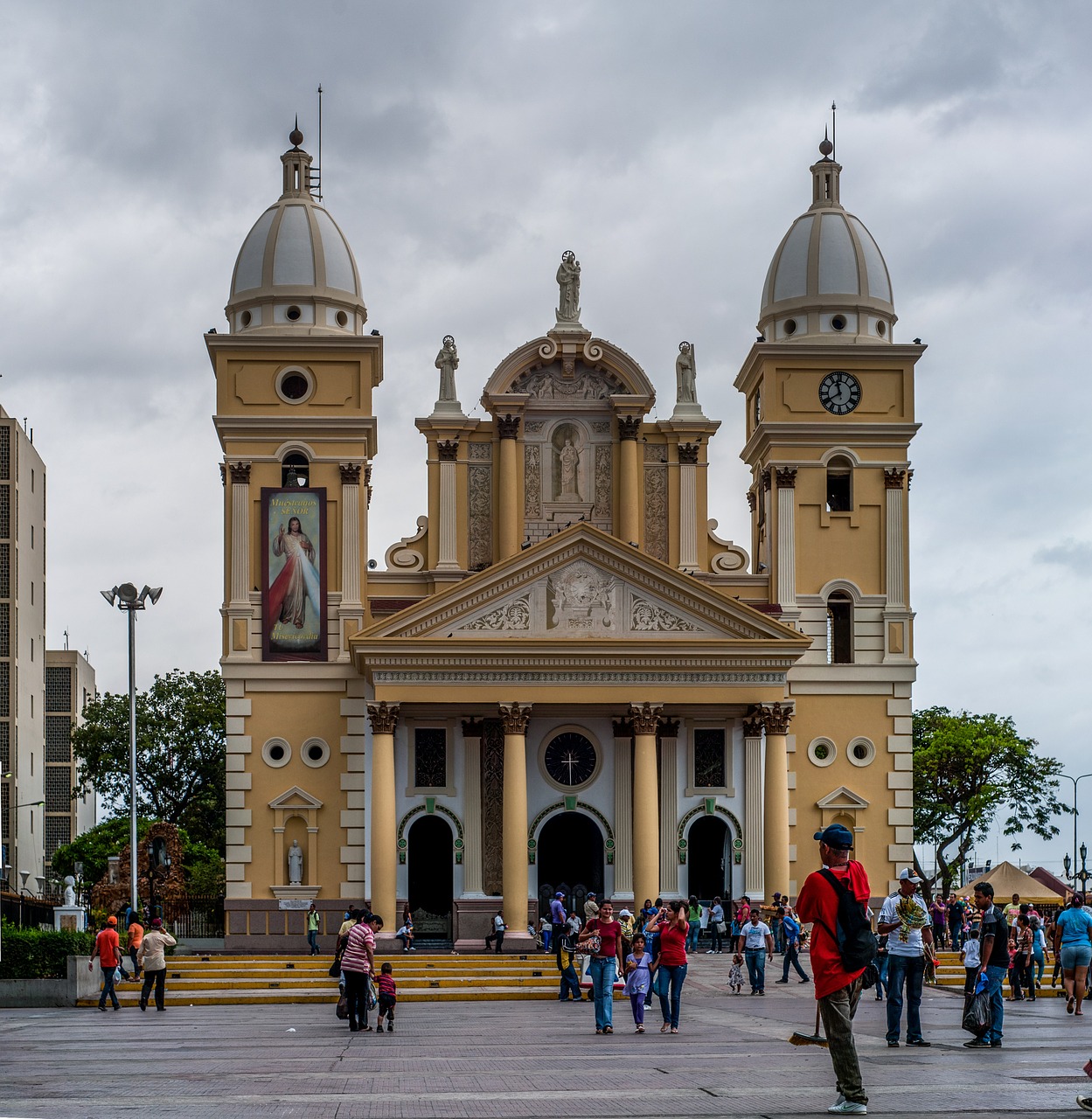 Bažnyčia, Bazilika Chikvinquira, Pastatas, Venezuela, Plaza, Miestas, Architektūra, Kvadratas, Nemokamos Nuotraukos,  Nemokama Licenzija