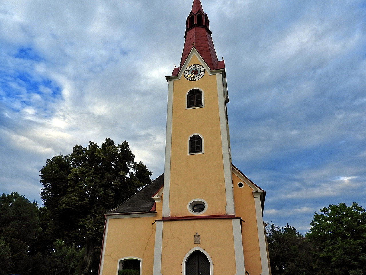 Bažnyčia,  Bokštas,  Katalikų,  Laikrodzio Bokstas, Nemokamos Nuotraukos,  Nemokama Licenzija