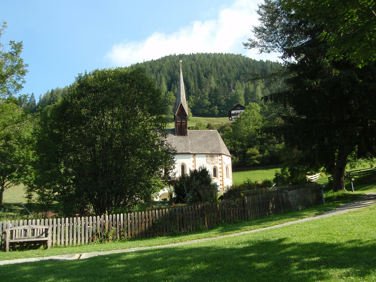 Bažnyčia, Koplyčia, Kraštovaizdis, Austria, Karintija, Vonios Kleinkirchkeim, Gamta, Medžiai, Kalnas, Idilija