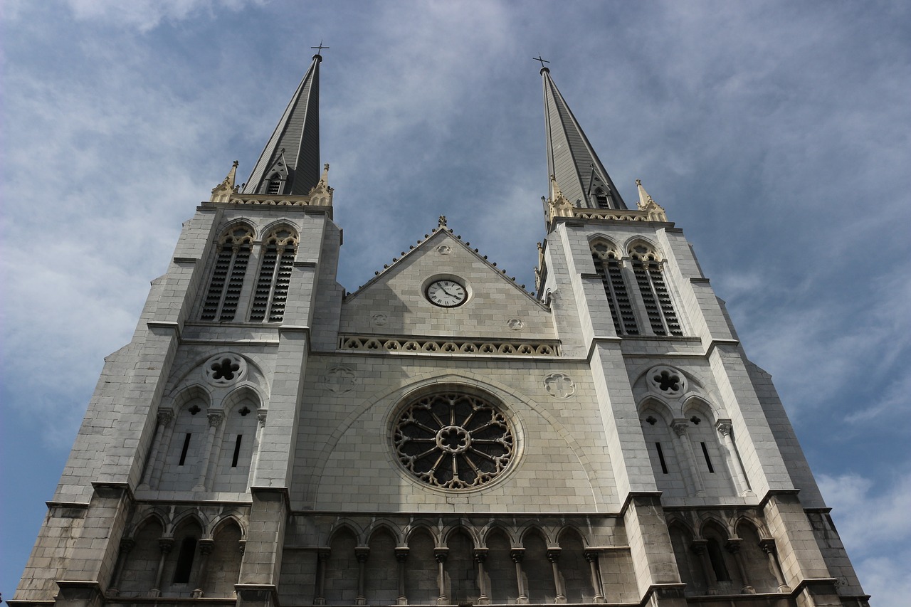 St James Bažnyčia, Pau, France, Nauja Akvjetaine, Atlanto Pyrenees, Béarn, Bažnyčia, Istorija, Krikščionys, Religija