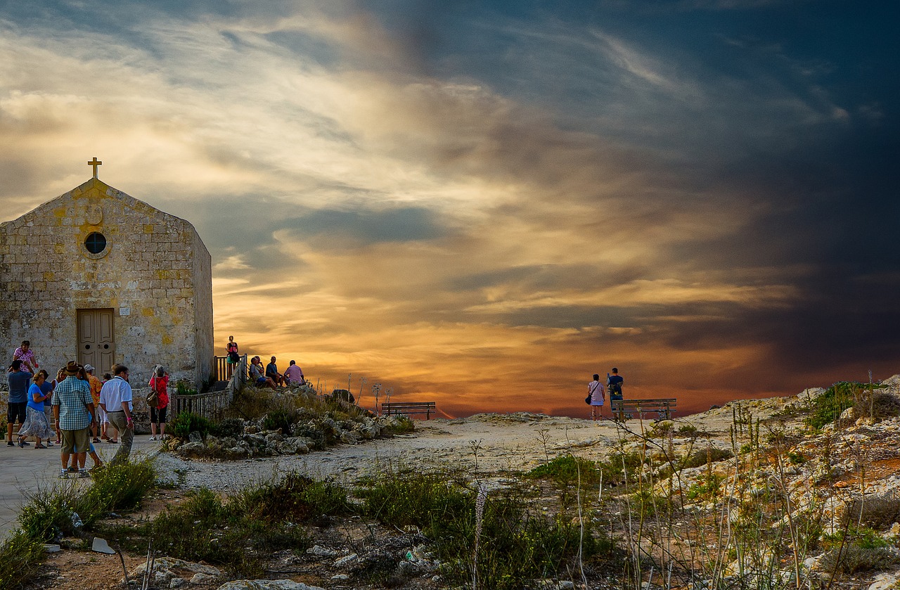 Šv. Mary Magdaleno Bažnyčia, Bažnyčia, Dingli Uolos, Dingli, Malta, Religija, Melstis, Dangus, Audra, Kelionė