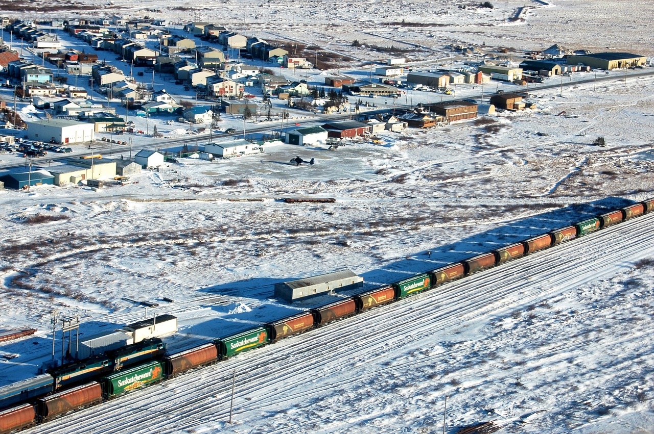 Churchill, Manitoba, Kanada, Traukinys, Kaimas, Namai, Namai, Žiema, Sniegas, Ledas