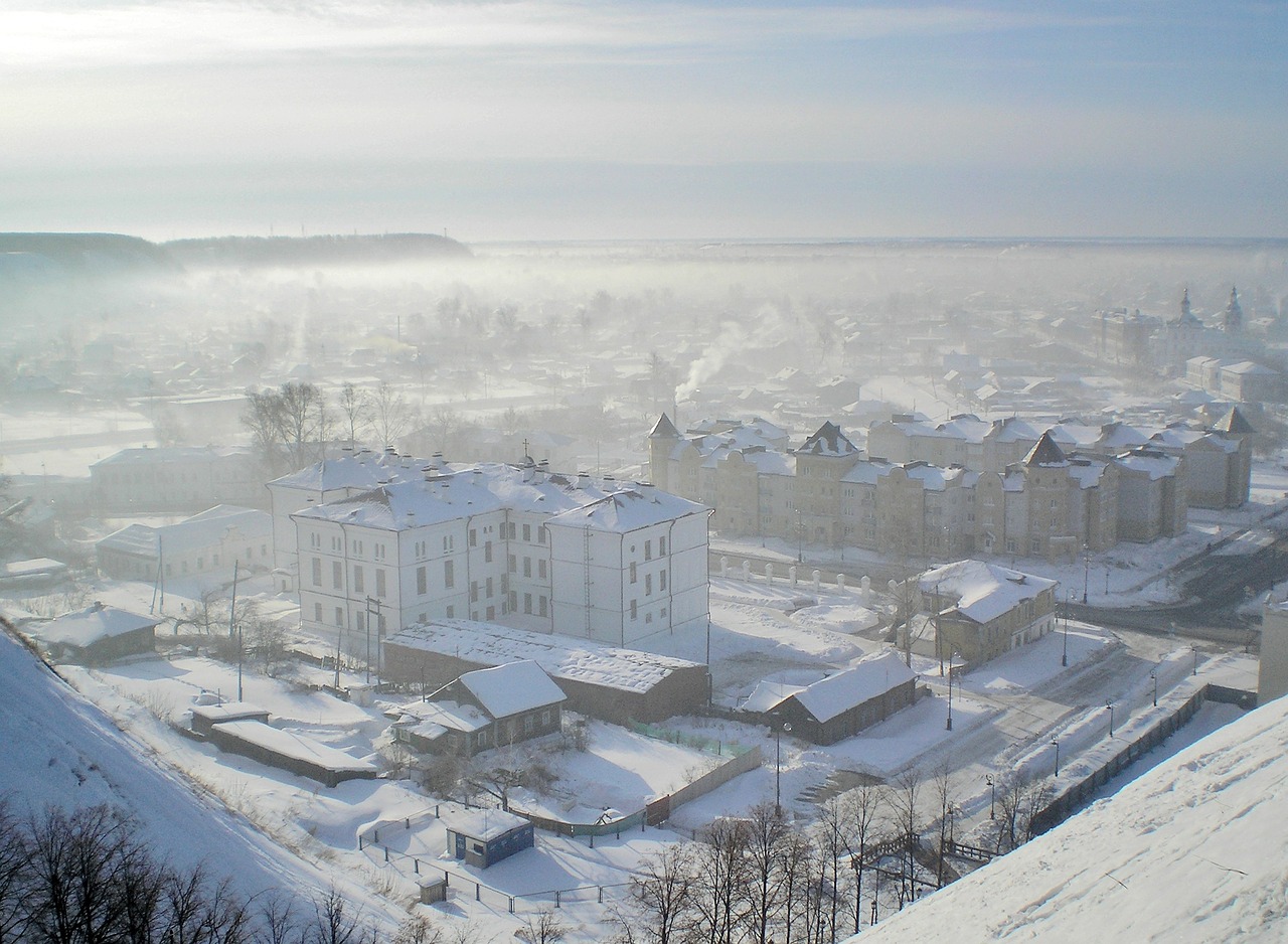 Miestas, Žiema, Sniegas, Siberija, Rusija, Miesto Kraštovaizdis, Šaltas, Šaltas Miestas, Architektūra, Dangus