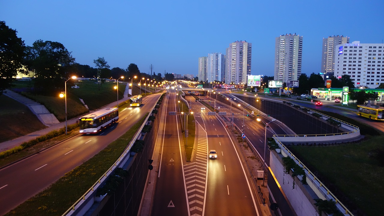 Miestas, Katovicai, Gatvė, Viešoji Erdvė, Perspektyva, Kelias, Automobilis, Eismas, Twilight, Vaizdas