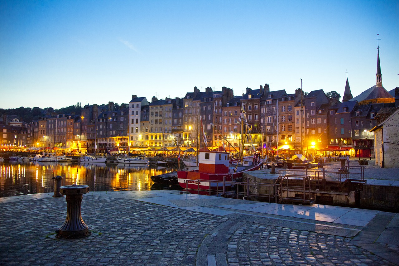 Miestas, Miesto Panorama, Upė, Kelionė, Apšviestas, Honfleur, France, Normandie, Senamiestis, Naktis