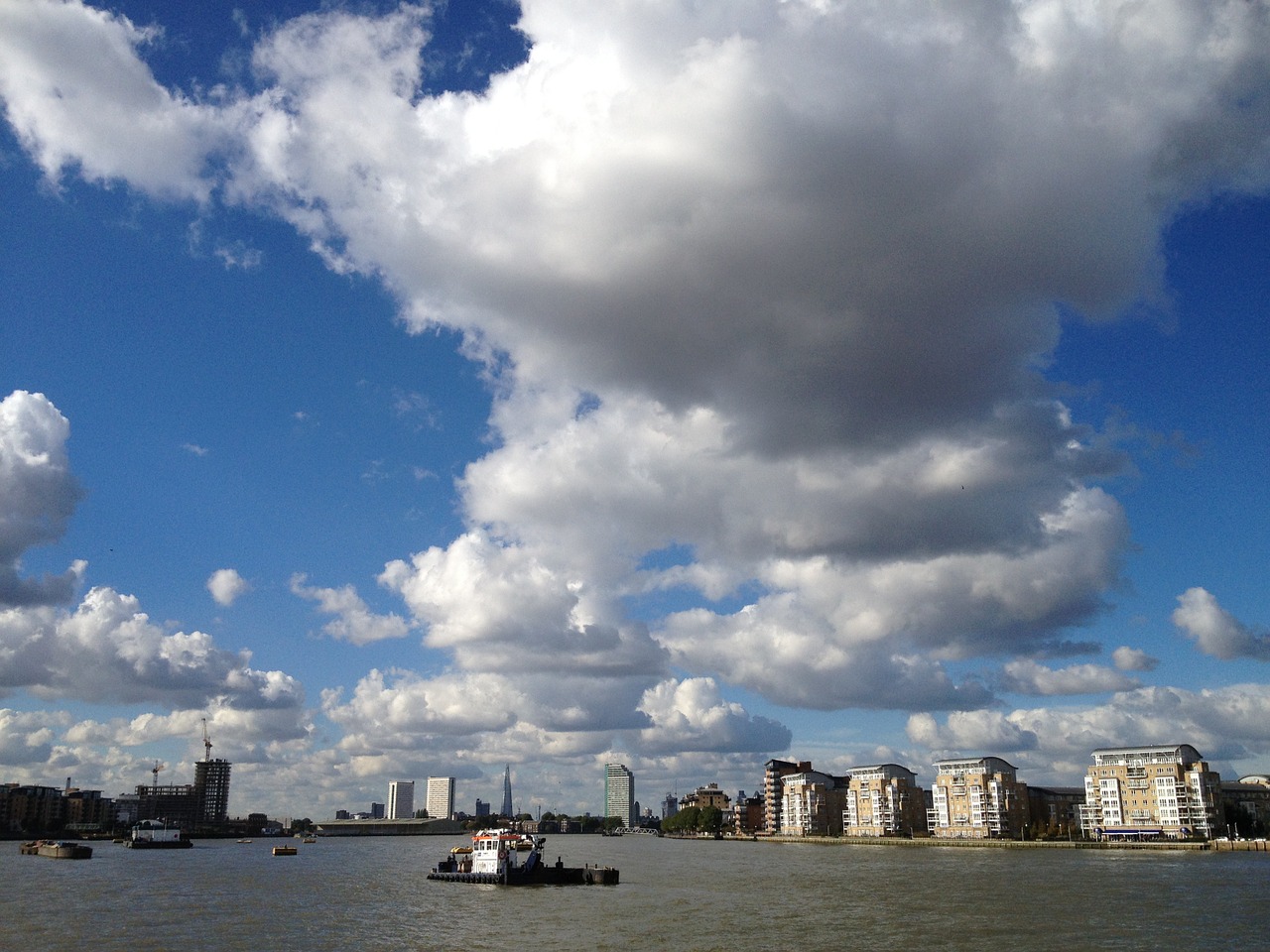 Miesto Panorama, Thames, Shard, Mėlynas Dangus, Anglija, Upė, Londonas, Miesto Panorama, Vanduo, Nemokamos Nuotraukos