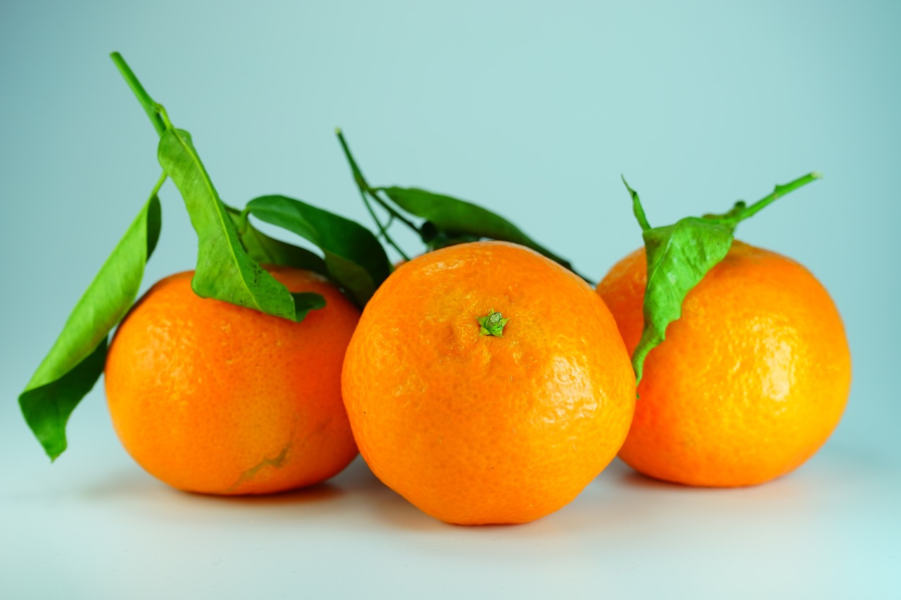 Klementinos, Apelsinai, Mandarinai, Citrusinis Vaisius, Oranžinė, Vaisiai, Lapai, Vaisiai, Sveikas, Vitaminai