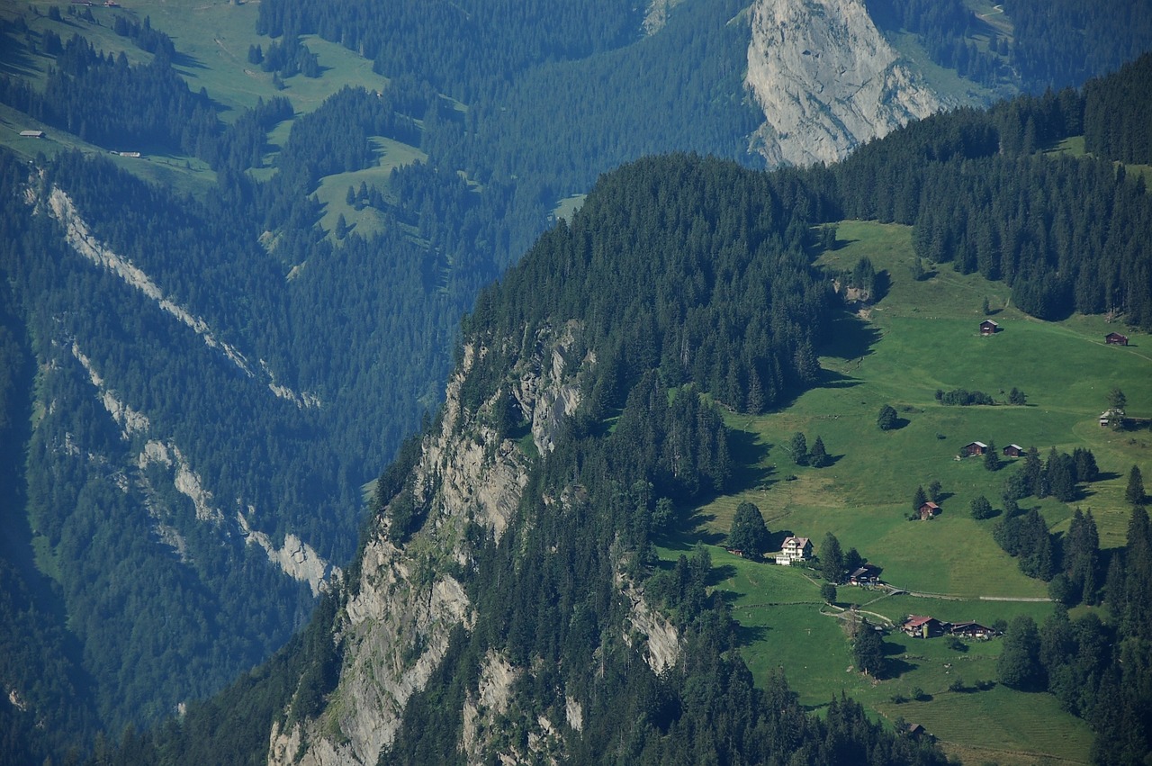 Uolos, Medžiai, Antena, Namai, Namai, Cliffside, Kraštovaizdis, Kalnas, Gamtos Kraštovaizdis, Oro Vaizdas