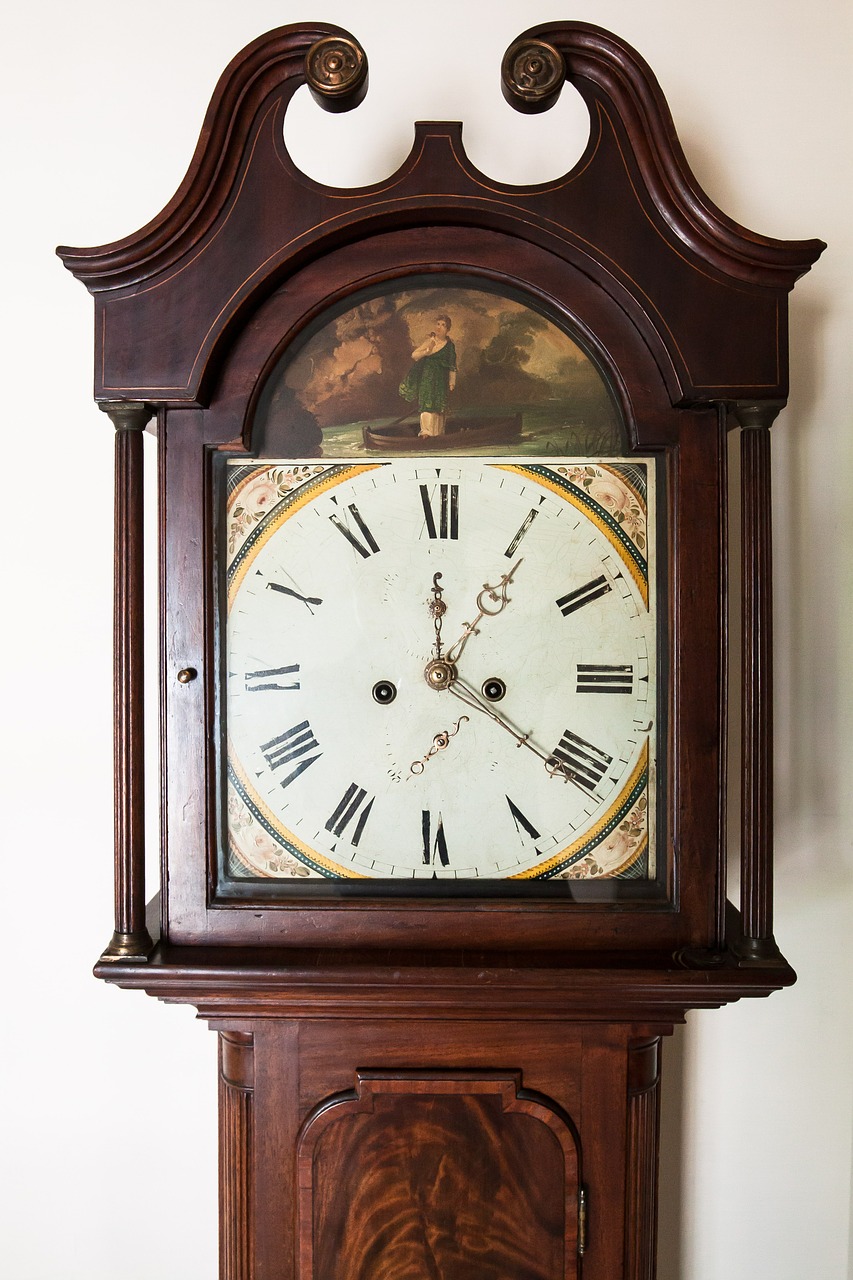 Laikrodis, Senelio Laikrodis, Žymeklis, Romėniški Skaitmenys, Mediena, Laikas, Laikas, Dažytos, Senas, Senovinis