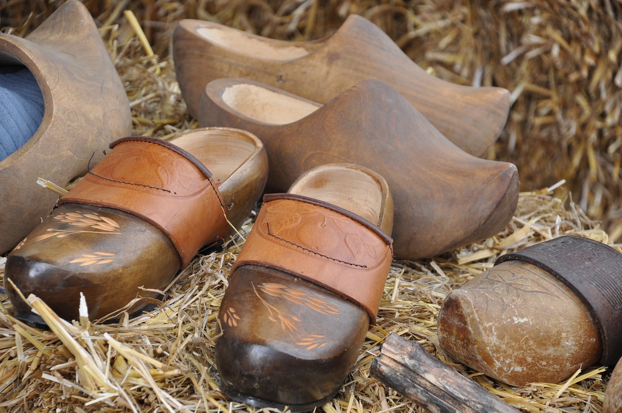 Užsegimai, Mediniai Batai, Ūkis, Virtuvė, Prancūzų Kalba, Šiaudai, Tradicija, Viduramžių Festivalis, Gisors, France