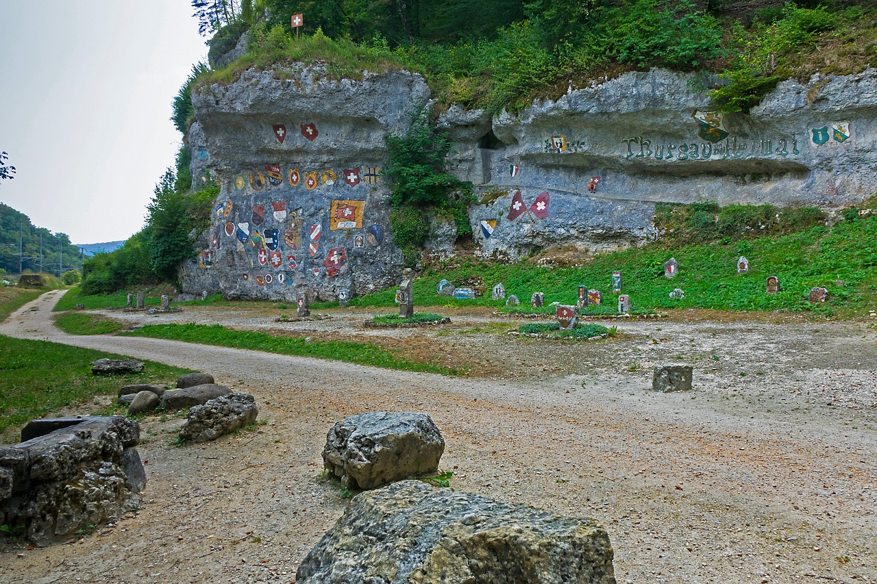 Herbas,  Roko Siena,  Chessiloch,  Šveicarija,  Tapyba,  Sieninis,  Sienelę,  Istoriškai,  Karinės Kultūros Paminklas, Nemokamos Nuotraukos