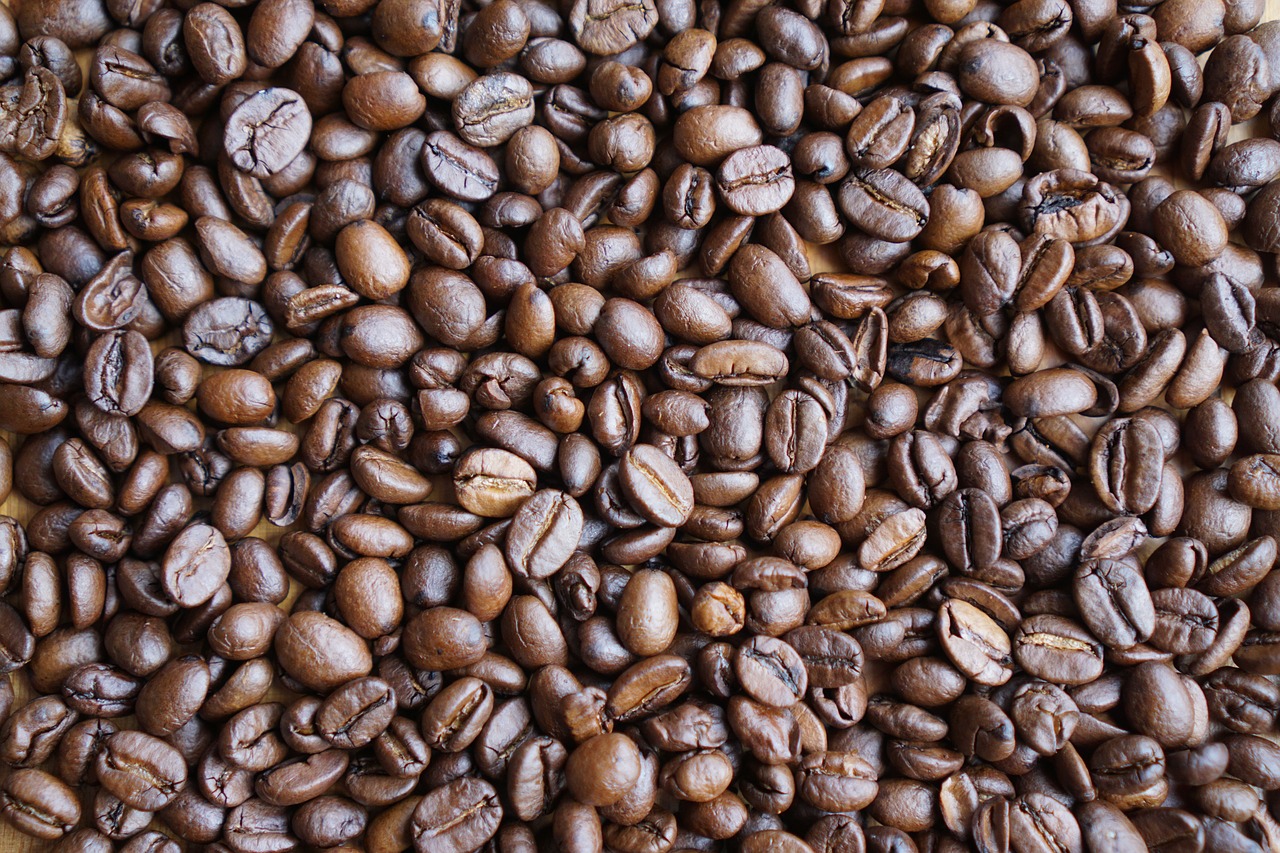 Kava, Kavos Pupelės, Grūdai, Šviežias, Aromatas, Kavos Įvairovė, Grūdų Kavos, Kofeinas, Arabica, Iš Arti