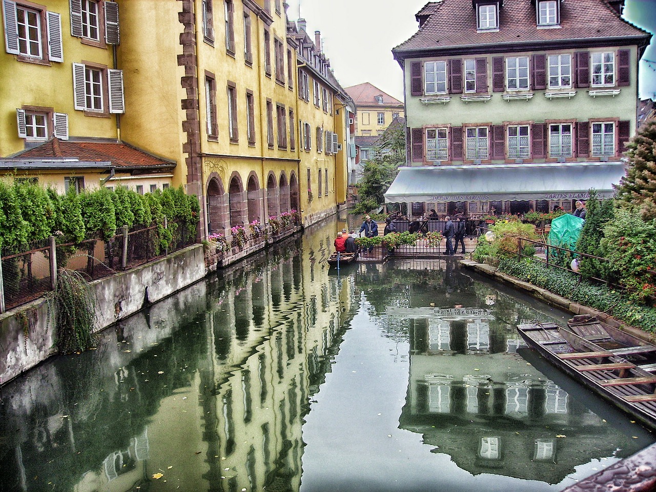 Colmar, France, Pastatai, Miestas, Medžiai, Kanalas, Vandens Kelias, Vanduo, Apmąstymai, Hdr