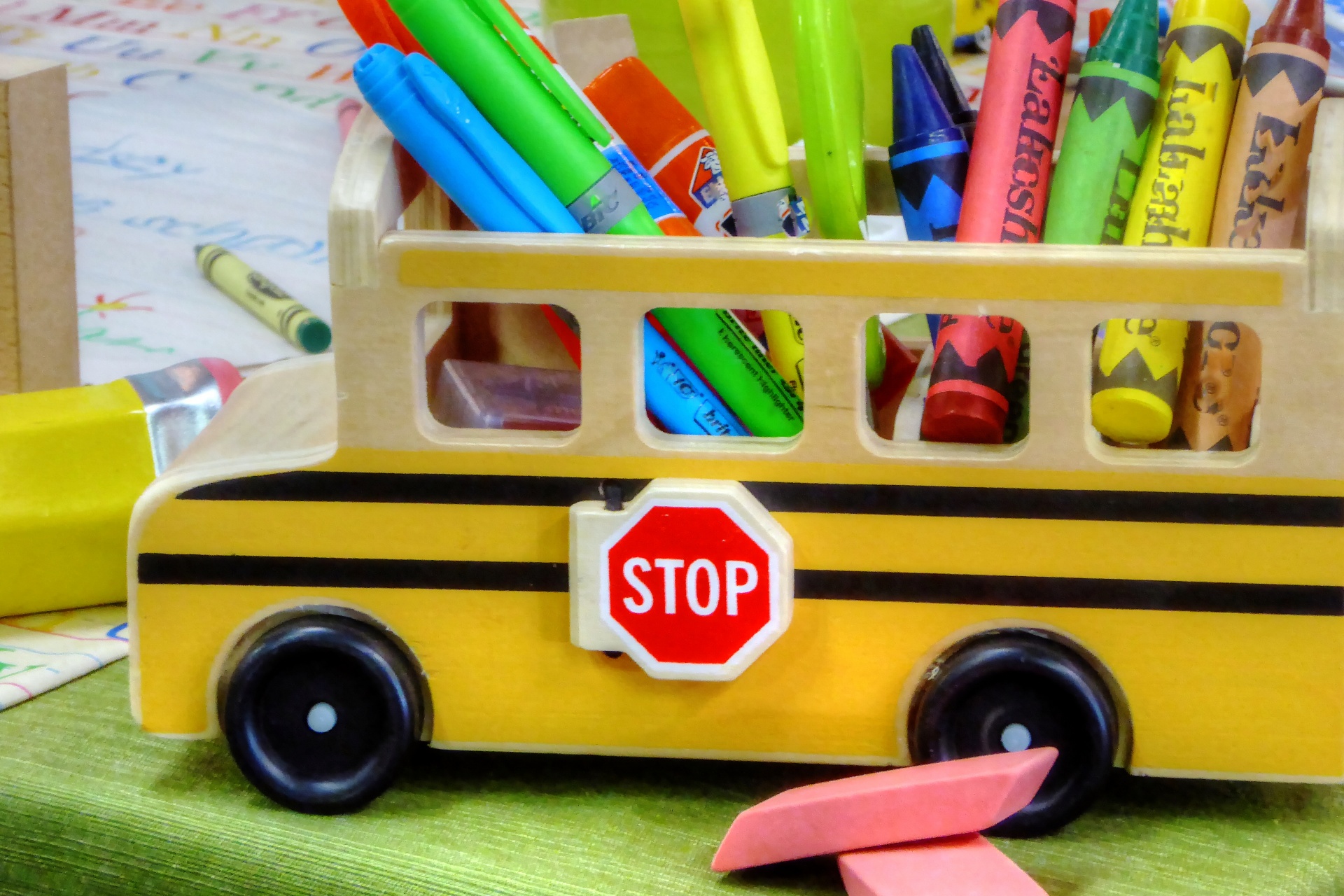 Pieštukas,  Pieštukai,  Autobusas,  Dažymas & Nbsp,  Dėžutėje,  Vaikai,  Vaikai,  Dažymas,  Mokykla,  Kinder & Nbsp