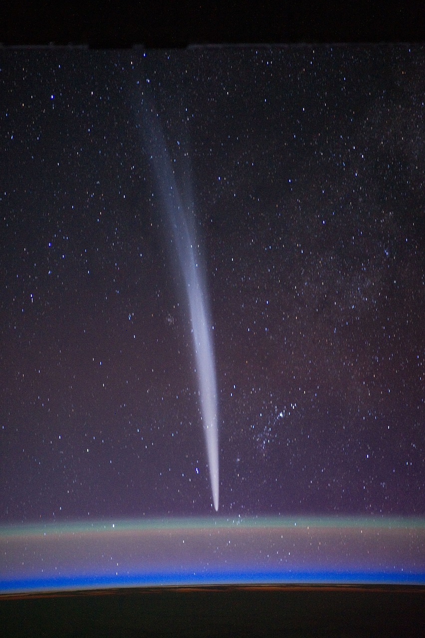 Kometa, Comet Lovejoy, Vaizdas Iš Iss, Tarptautinė Kosminė Stotis, Horizontas, Žemė, Erdvė, Uodega, Streikuoti, Nemokamos Nuotraukos
