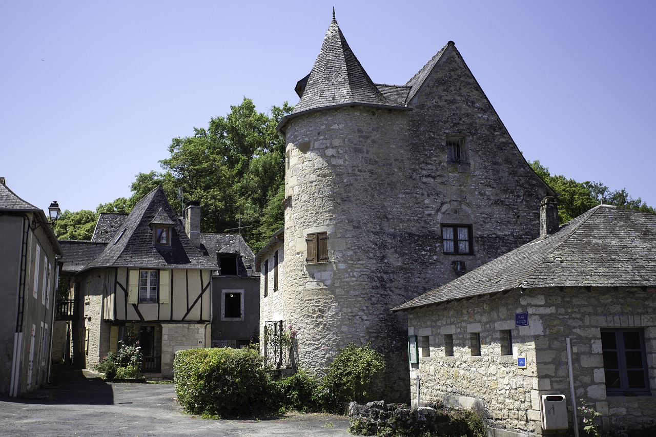 Condat-Sur-Vézère, Dordogne, Perigord, Prancūzija, Apstatytas Namas, Pilis, Pilis, Kaimas Prancūzijoje, Turizmas, Viduramžių
