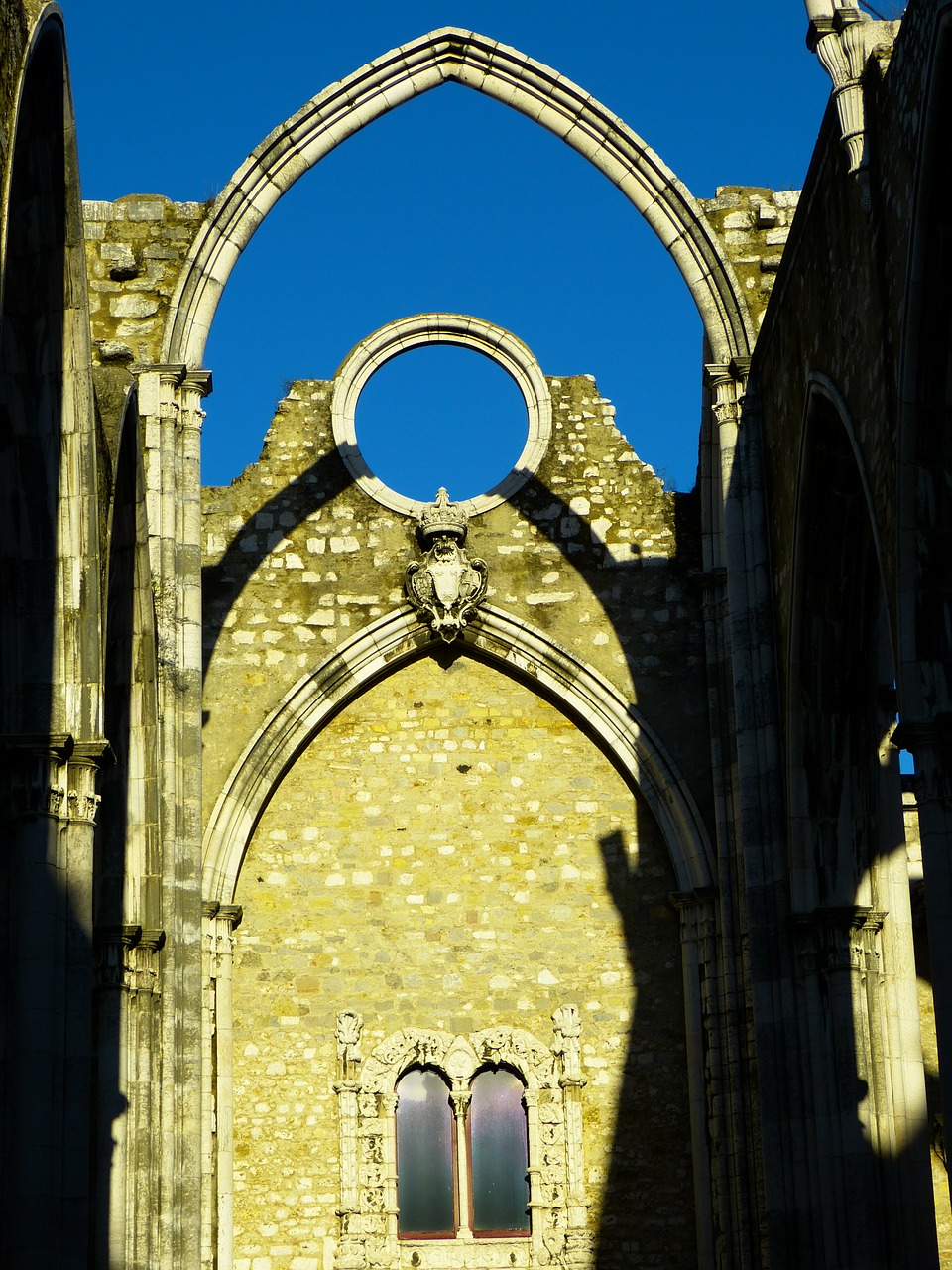 Convento Do Carmo, Buvęs Vienuolynas, Karmeliato Tvarka, Gotika, Sunaikinta, Žemės Drebėjimas, Sugadinti, Sienos Liekanos, Nave, Stulpelis