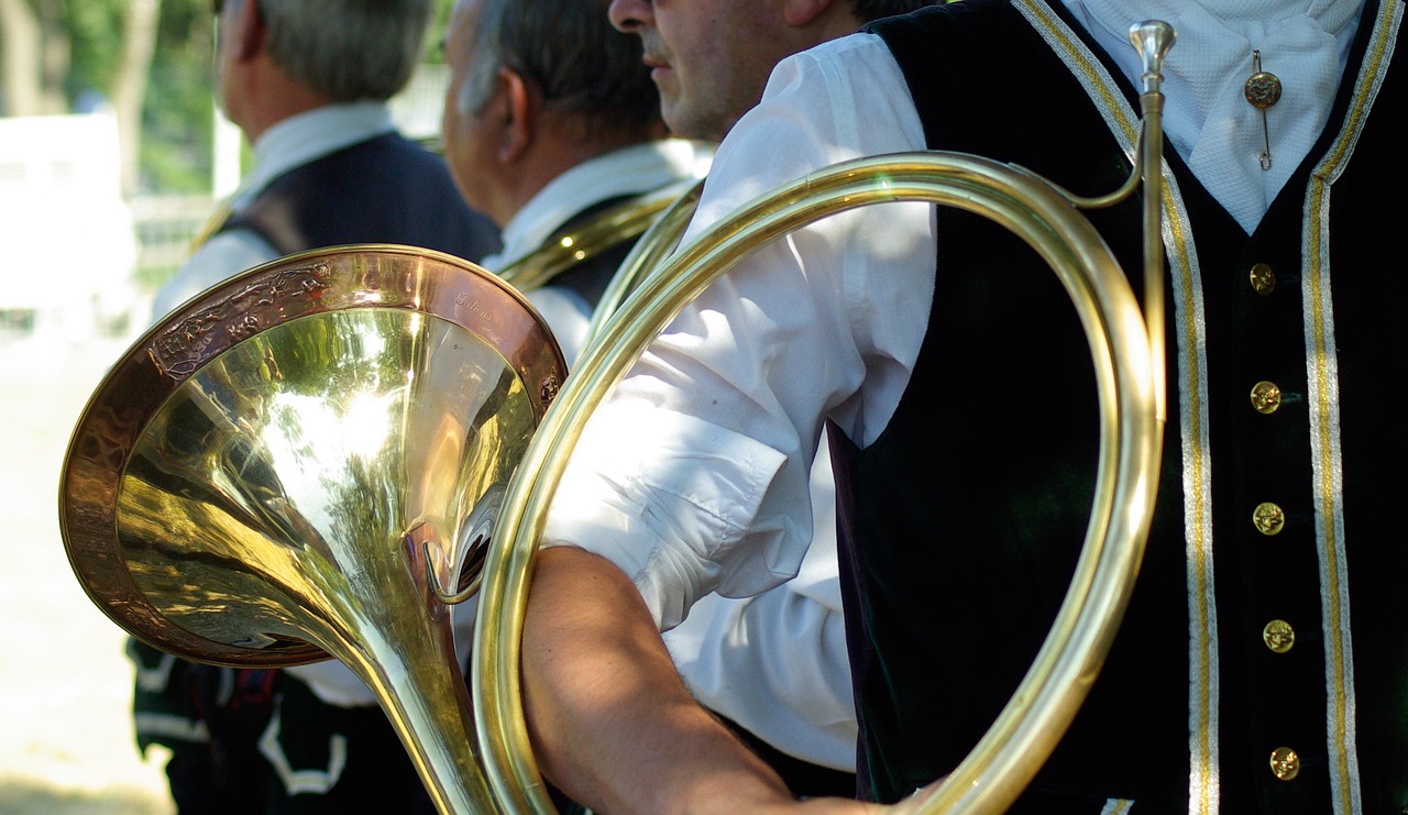 Cor, Medžioklės Ragas, Muzikantas, Medžioklė Su Šunimis, Nemokamos Nuotraukos,  Nemokama Licenzija