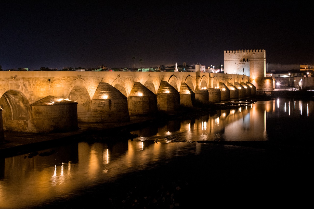 Cordoba, Pabrėžia, Miestas, Upė, Šviesa, Romėnų Tiltas, Andalūzija, Ilga Ekspozicija, Viadukas, Vanduo