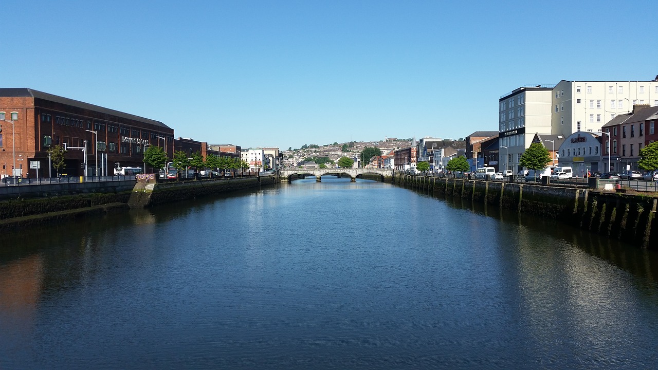 Kamštiena, Upė, Airiškas, Vaizdingas, Airija, Miesto, Architektūra, Miesto Panorama, Miestas, Atspindys