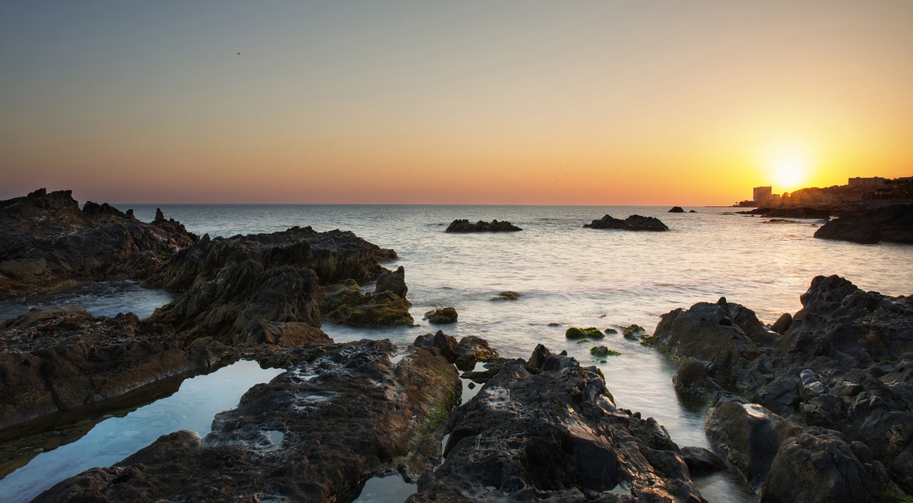 Costa Del Sol, Saulėtekis, Jūra, Nuotaika, Vanduo, Veidrodis, Morgenrot, Horizontas, Papludimys, Akmenys