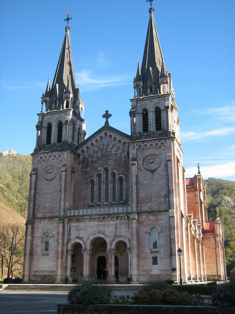 Covadonga, Asturias, Bažnyčia, Nemokamos Nuotraukos,  Nemokama Licenzija