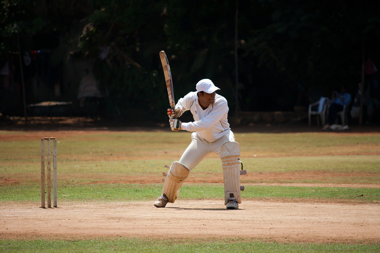 Kriketas, Batsman, Sportas, Pienas, Pataikyti, Žemė, Cricketer, Pikis, Laukas, Kriketo Sportas