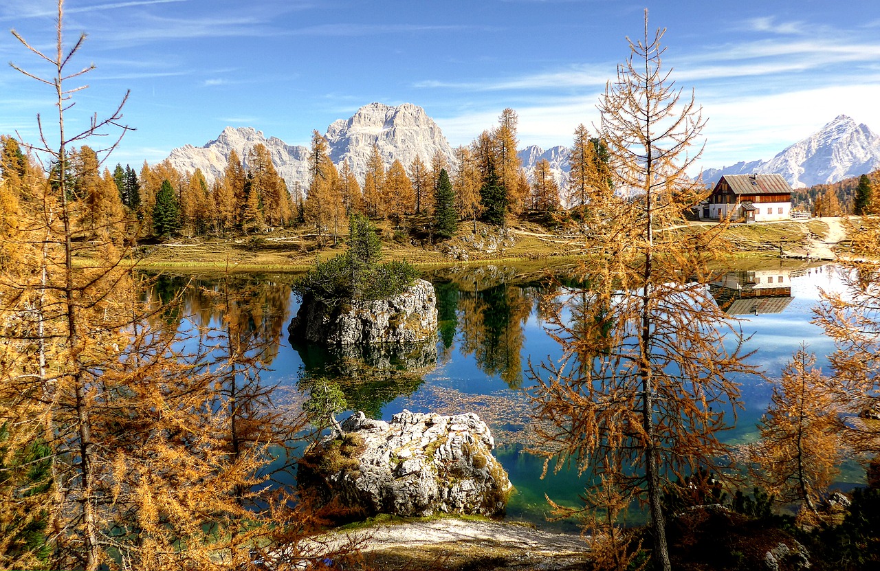 Croda Da Lago,  Dolomitai,  Italija,  Pobūdį,  Mėlyna,  Dangus,  Alpine,  Atostogos,  Kalnai,  Žygiai