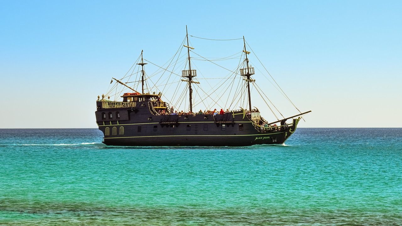 Kruizinis Laivas, Kipras, Ayia Napa, Turizmas, Atostogos, Poilsis, Piratų Laivas, Šventė, Juodas Perlas, Nemokamos Nuotraukos