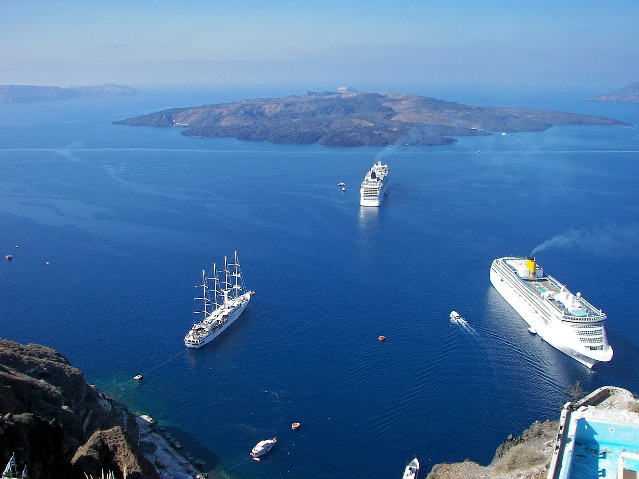 Kruiziniai Laivai, Graikija, Ciklai, Santorini, Egėjo Jūra, Vaizdas, Mėlynas, Vulkaninis, Sveikas, Kruizų Centras