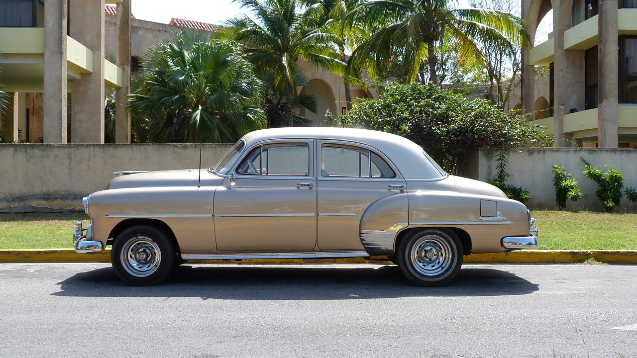 Kuba, Oldtimer, Automobiliai, Amerikietiškas Automobilis, Klasikinis, Transporto Priemonė, Amerikietis, Automatinis, Smėlio Spalvos, Retro