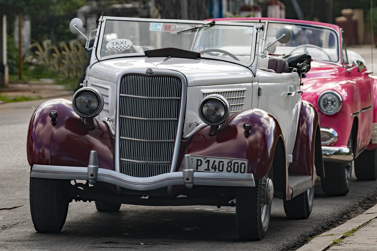 Kuba,  Havana,  Vedado,  Klasikinis,  Baltos Bordo,  Almendronas,  Taksi,  Automobilis,  Transporto Priemonė,  Be Honoraro Mokesčio