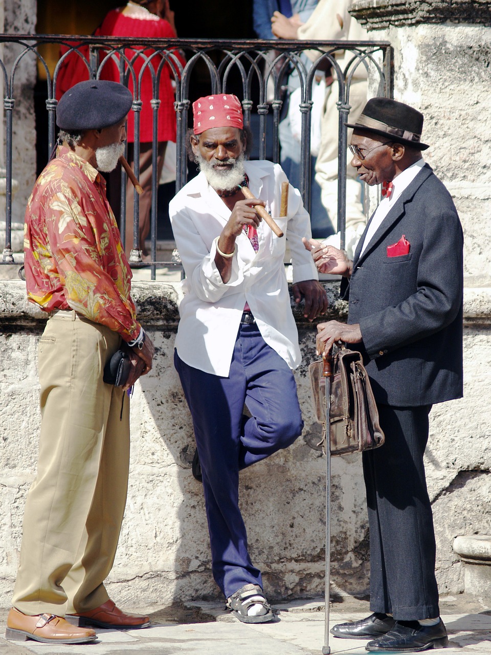 Kuba, Havana, Kvadratas, Vyrai, Cigaras, Aktoriai, Diskusija, Nemokamos Nuotraukos,  Nemokama Licenzija