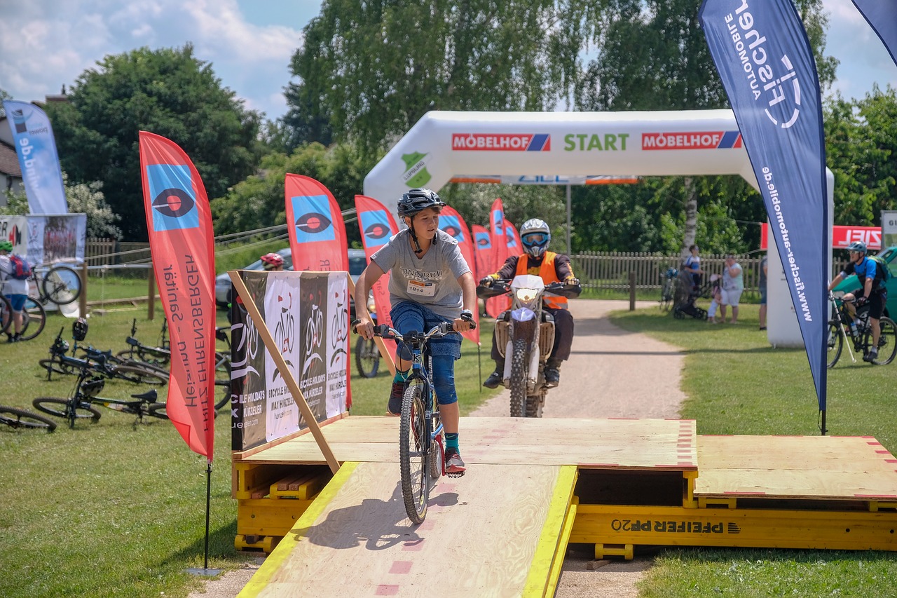 Dviračiai Rasės,  Rtf,  Kelių Dviratis,  Kalnų Dviratis,  Dviračiu Sportas,  Jura Maratonas,  Lupburg,  Dviračiu Zonų,  Kaimas,  Dviračių Lenktynės