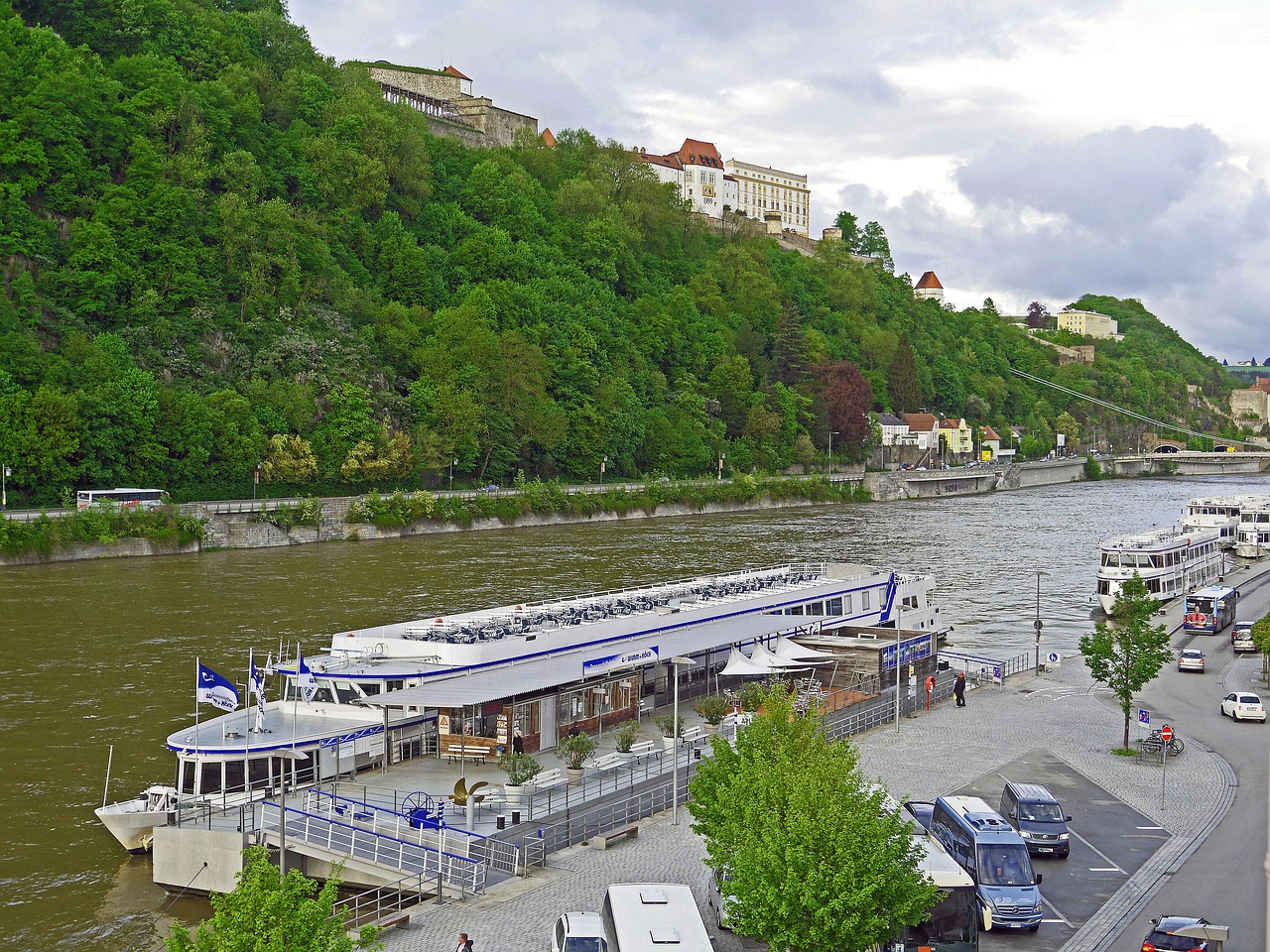 Danube, Passau, Investuotojai, Kruizas, Vestė, Lordų Namai, Kabantis Tiltas, Pilis, Senamiestis, Tvirtovė