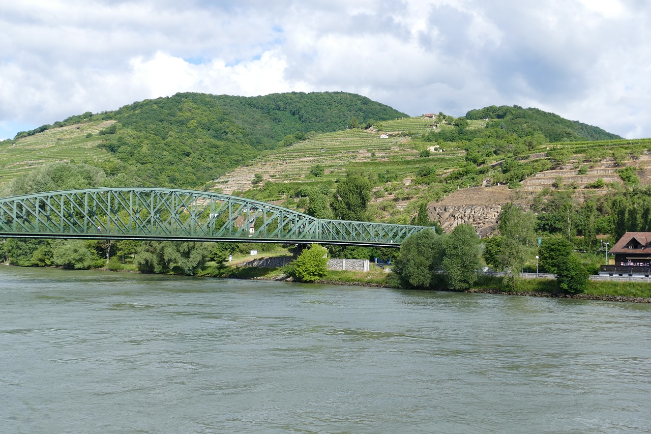 Danube, Austria, Upės Kruizas, Upė, Žemutinė Austrija, Danubės Slėnis, Kruizas, Kalnas, Tiltas, Kraštovaizdis