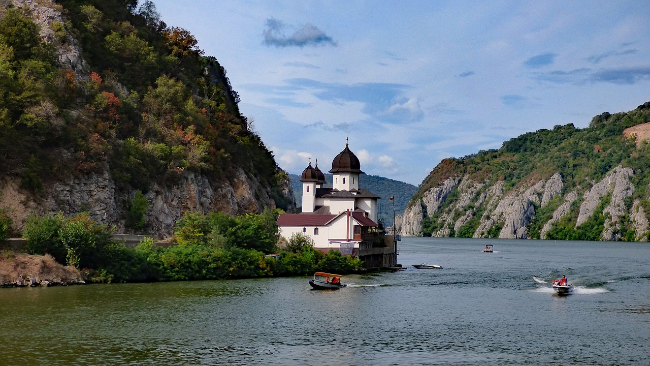 Danube, Geležiniai Vartai, Mracuna, Vienuolynas, Upė, Gorge, Romanija, Ortodoksas, Orientyras, Nemokamos Nuotraukos