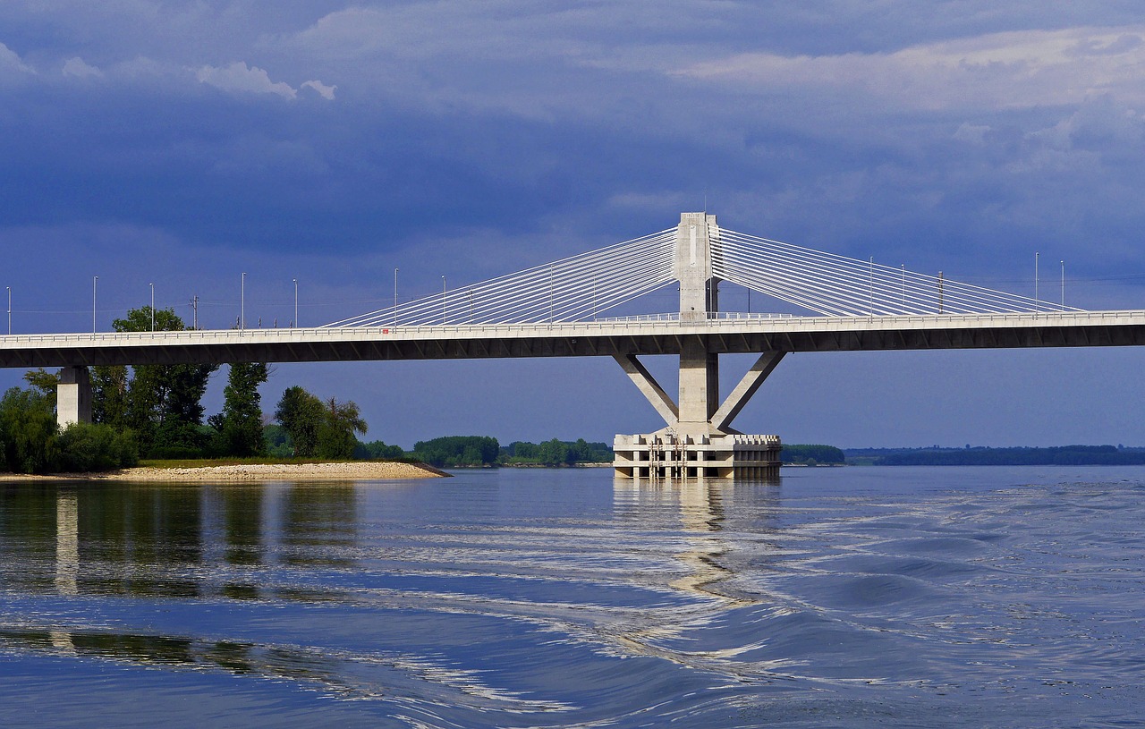 Danube Tiltas, Kabelis Tiltas, Struktūrinis, Apsauga Nuo Smūgių, Pilonas, Vienintelis Vežėjas, Romanija, Bulgarija, Eu, Europos Sąjunga