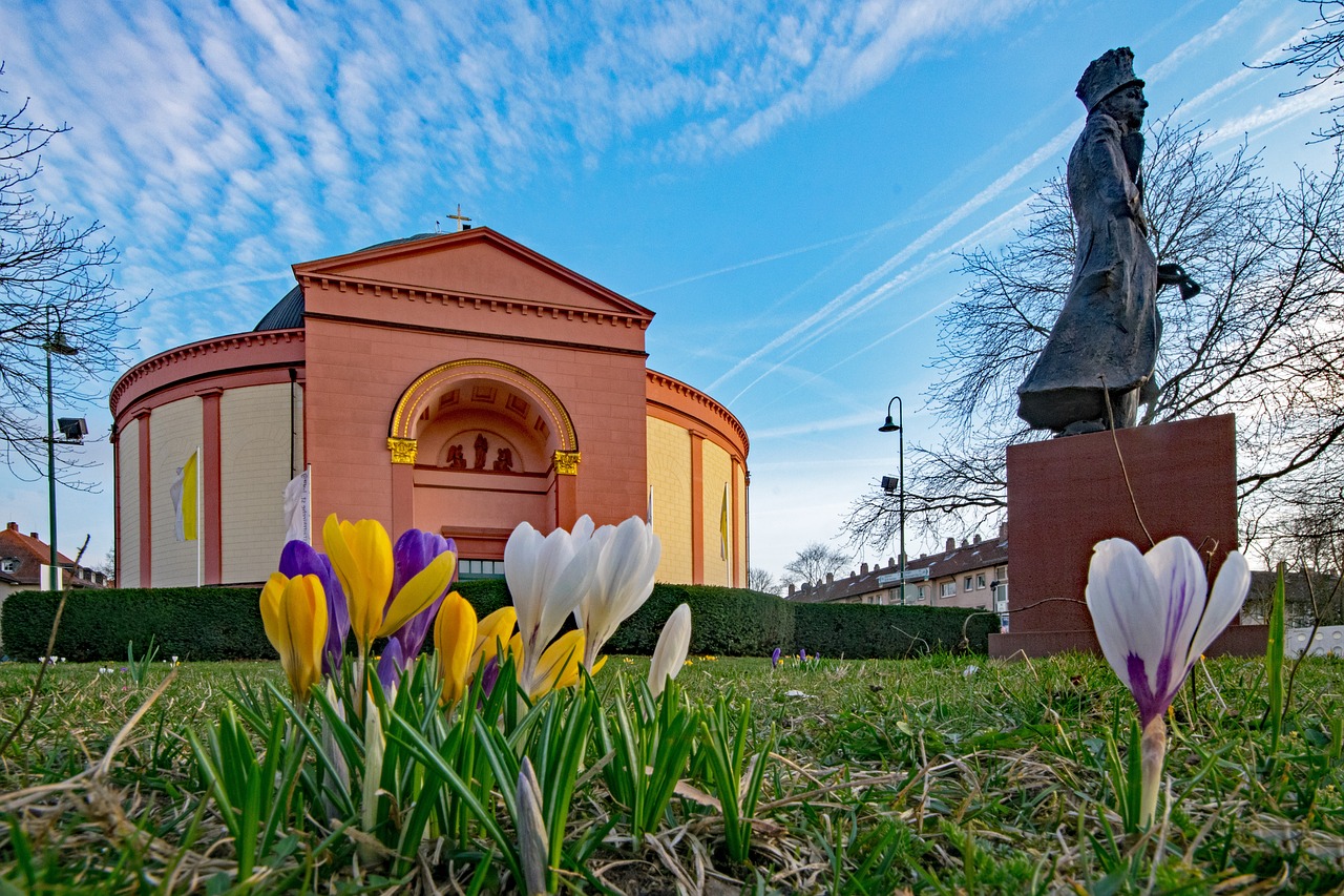 Darmštatas, Hesse, Vokietija, St Louis, Bažnyčia, Religija, Tikėjimas, Kupolo Bažnyčia, Pavasaris, Crocus