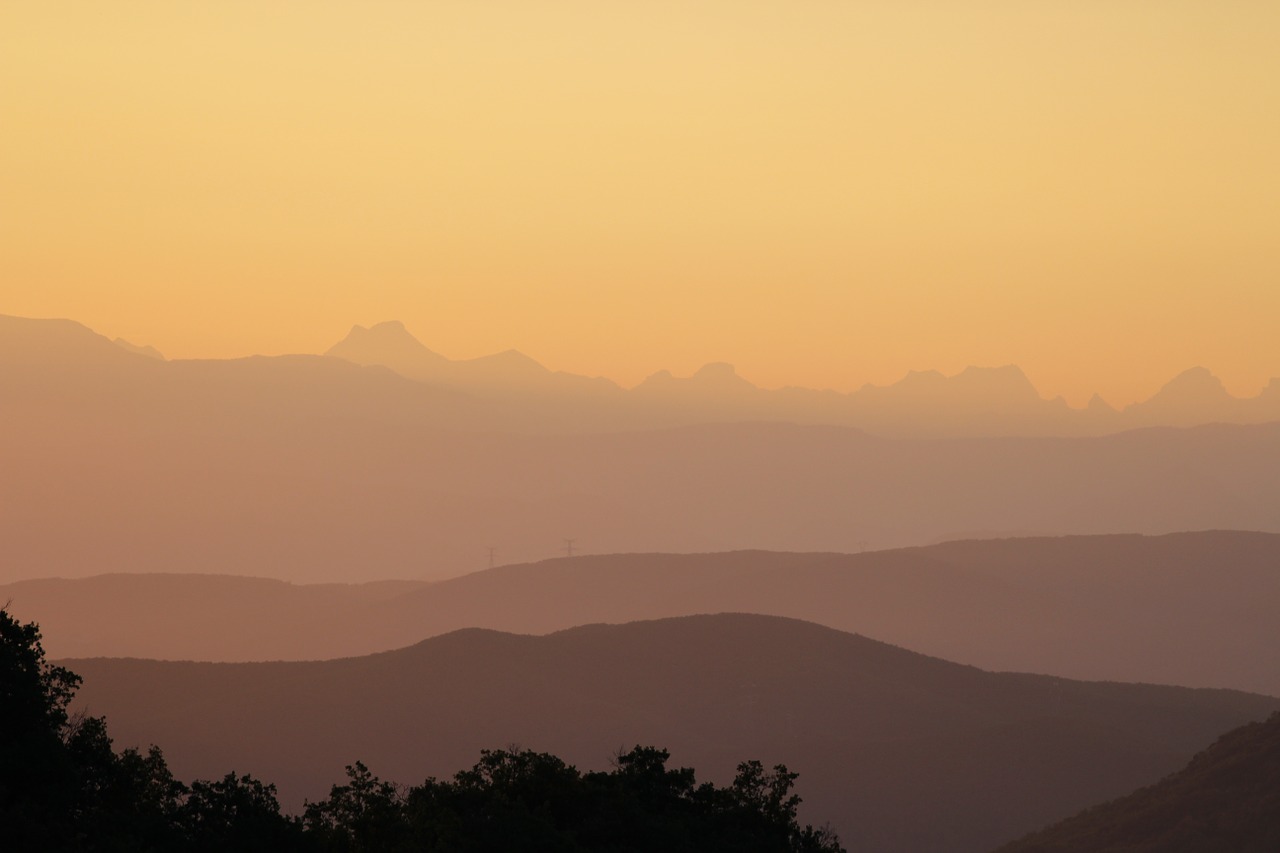 Aušra, Saulė, Saulėtekis, Šviesa, Spalvinga, Kalnai, Kraštovaizdis, Panorama, Kontrastas, Nemokamos Nuotraukos