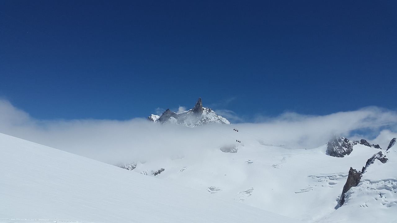 Dent Du Géant, Grand Jorasses, Aukšti Kalnai, Chamonix, Mont Blanc Group, Kalnai, Alpių, Aukščiausiojo Lygio Susitikimas, Sniegas, Aukštas